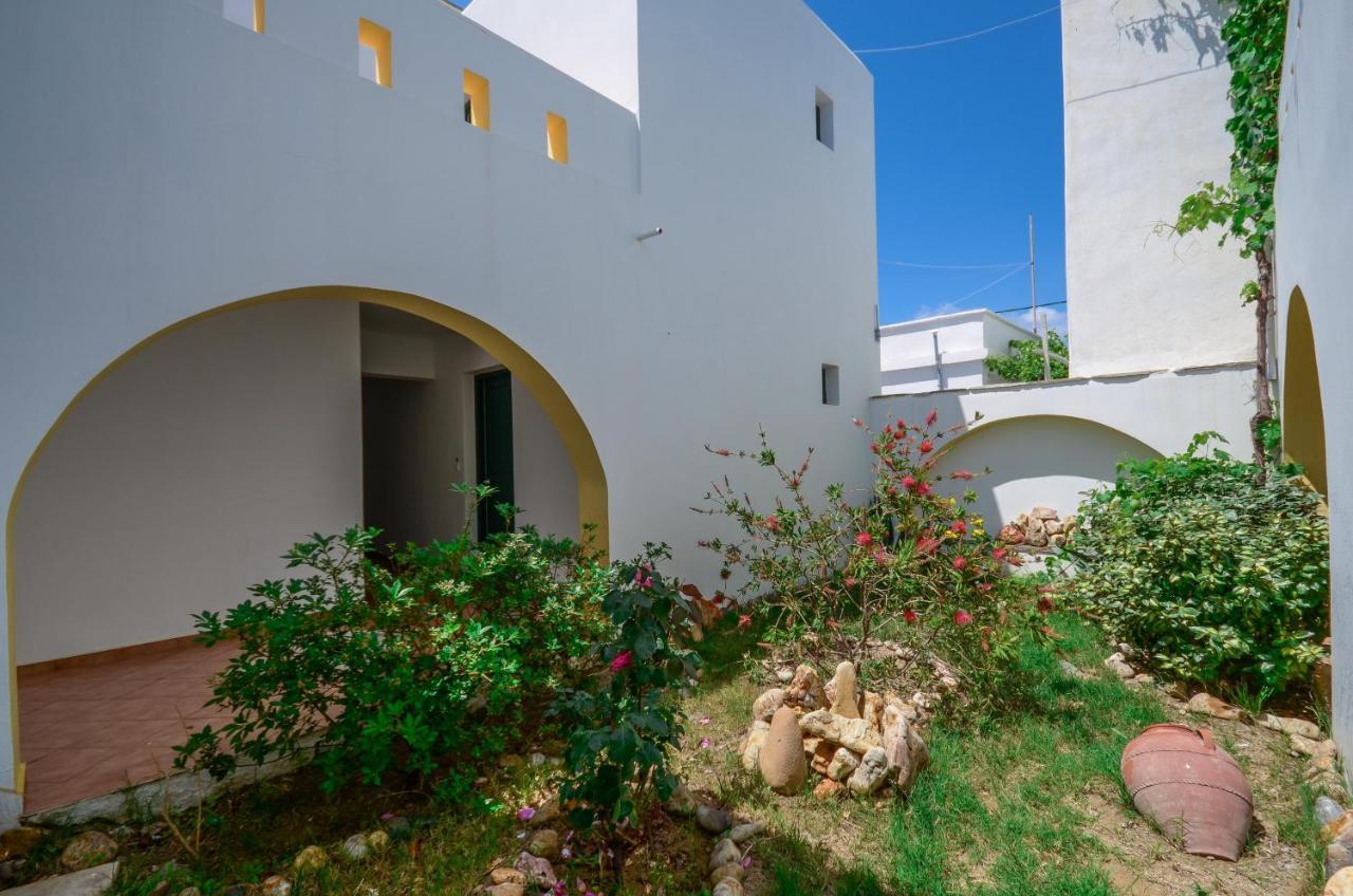 Hotel Fanis Agia Anna  Exteriér fotografie