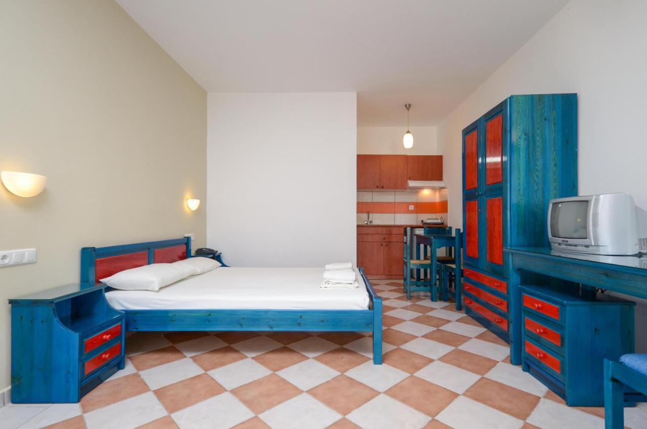 Hotel Fanis Agia Anna  Exteriér fotografie